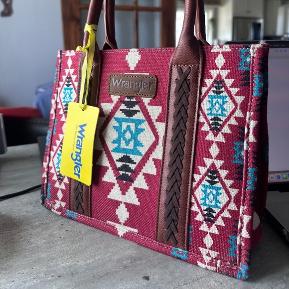Wrangler Aztec Print Tote Bag with Detachable Strap - Picture 1 of 2